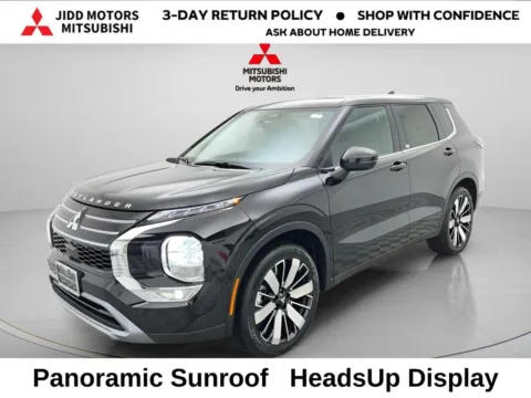 Black 2026 Mitsubishi Outlander SE for sale in Des Plaines, IL