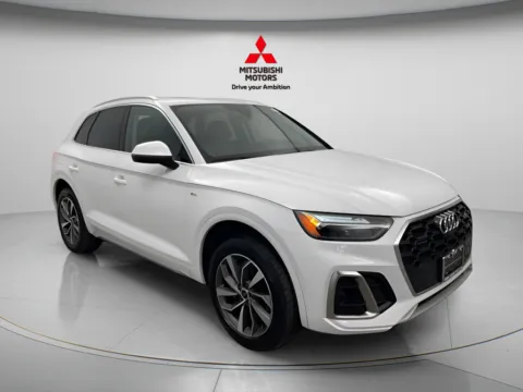 Photos of 2024 Audi Q5 45 S line Premium Plus for sale in Des Plaines, IL at Jidd Motors Mitsubishi