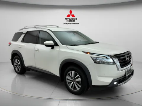 Another view of 2022 Nissan Pathfinder SL for sale in Des Plaines, IL at Jidd Motors Mitsubishi