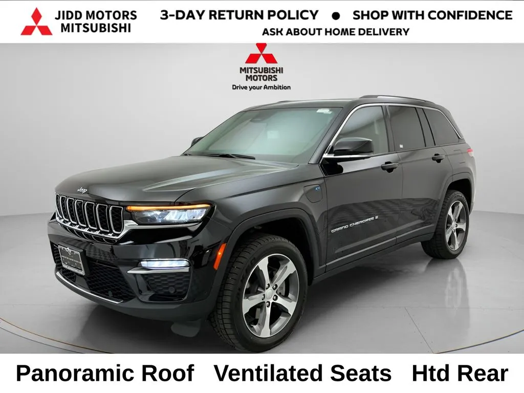 Black 2022 Jeep Grand Cherokee 4xe for sale in Des Plaines, IL