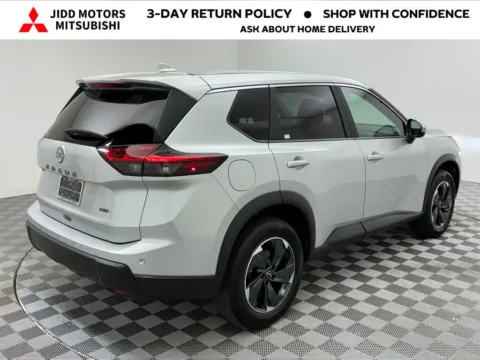 More photos of 2025 Nissan Rogue SV at Jidd Motors Mitsubishi, IL