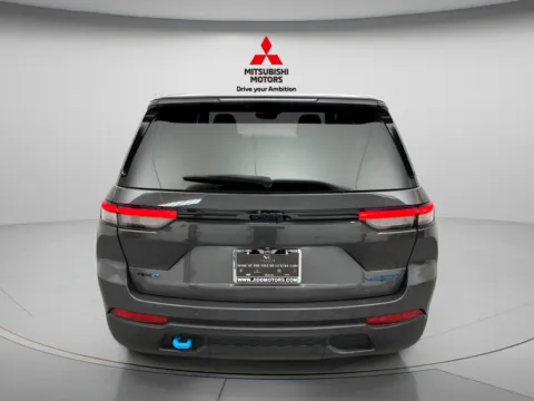 More photos of 2023 Jeep Grand Cherokee Trailhawk 4xe at Jidd Motors Mitsubishi, IL