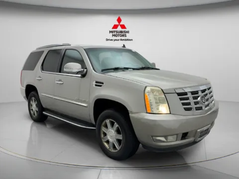 Another view of 2007 Cadillac Escalade for sale in Des Plaines, IL at Jidd Motors Mitsubishi