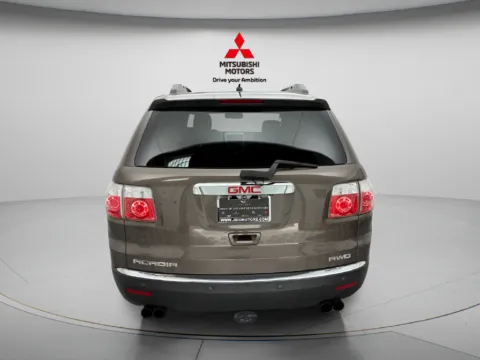 More photos of 2010 GMC Acadia SLE at Jidd Motors Mitsubishi, IL