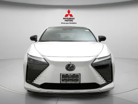 More photos of 2023 Lexus RZ 450e Luxury at Jidd Motors Mitsubishi, IL