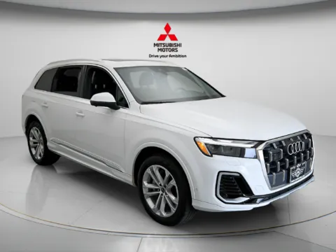 More photos of 2025 Audi Q7 55 Premium Plus at Jidd Motors Mitsubishi, IL