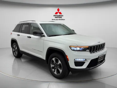 More photos of 2023 Jeep Grand Cherokee 4xe at Jidd Motors Mitsubishi, IL