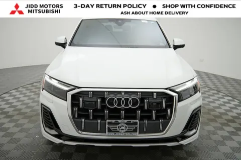 Another view of 2025 Audi Q7 55 Premium Plus for sale in Des Plaines, IL at Jidd Motors Mitsubishi