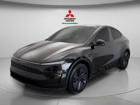 Photos of 2026 Tesla Model Y Long Range for sale in Des Plaines, IL at Jidd Motors Mitsubishi