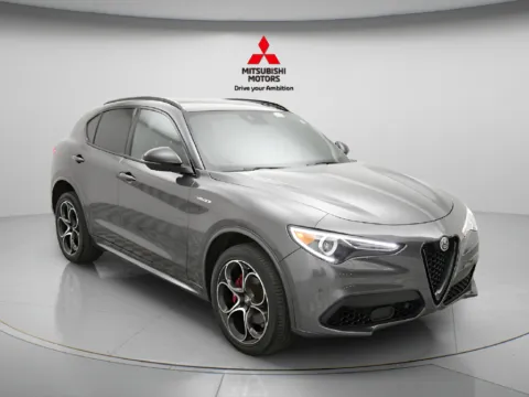 More photos of 2023 Alfa Romeo Stelvio Veloce at Jidd Motors Mitsubishi, IL