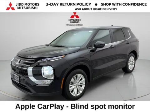 Black 2026 Mitsubishi Outlander ES for sale in Des Plaines, IL