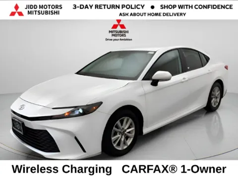 White 2025 Toyota Camry LE for sale in Des Plaines, IL