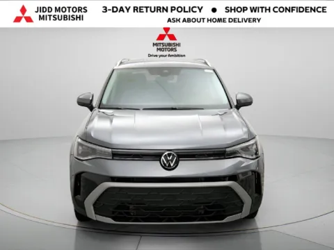 More photos of 2025 Volkswagen Taos 1.5T SE at Jidd Motors Mitsubishi, IL