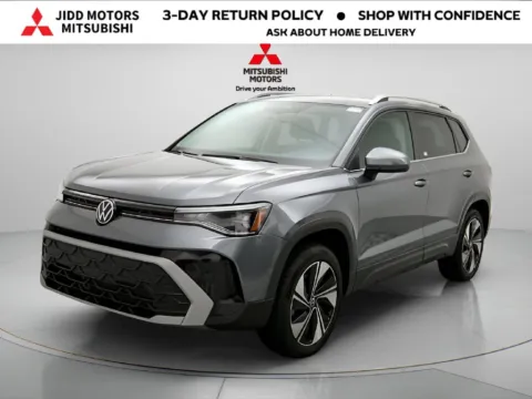 Gray 2025 Volkswagen Taos 1.5T SE for sale in Des Plaines, IL