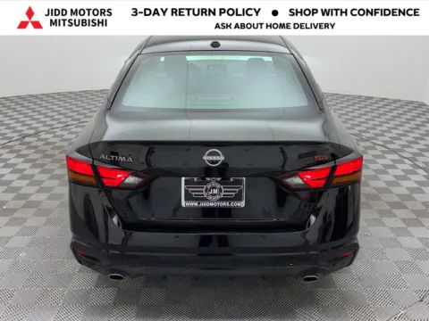 More photos of 2025 Nissan Altima 2.5 SR at Jidd Motors Mitsubishi, IL