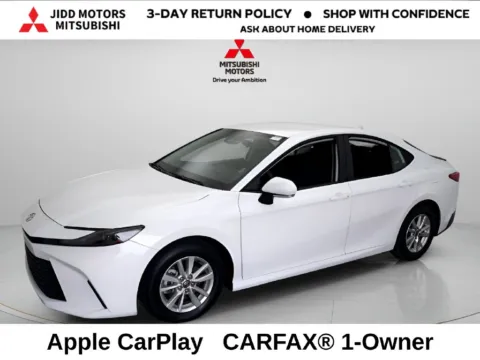 White 2025 Toyota Camry LE for sale in Des Plaines, IL