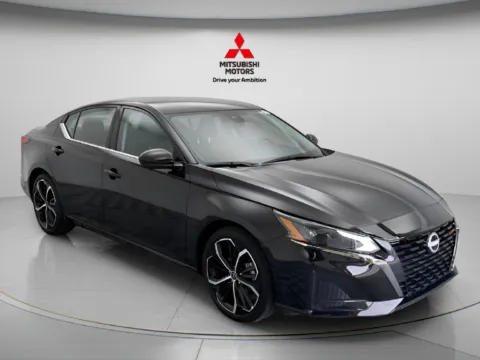 More photos of 2025 Nissan Altima 2.5 SR at Jidd Motors Mitsubishi, IL