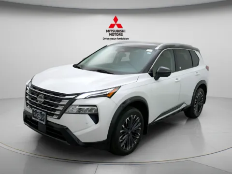 Photos of 2024 Nissan Rogue Platinum for sale in Des Plaines, IL at Jidd Motors Mitsubishi