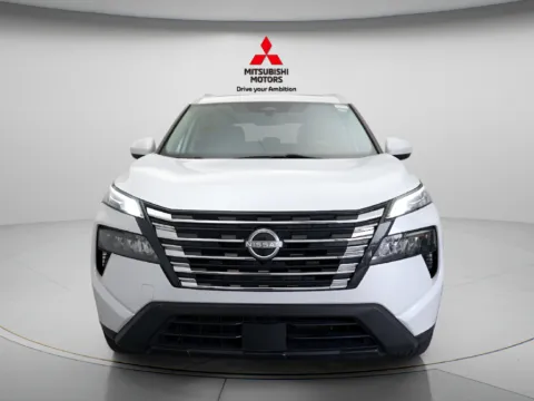 Another view of 2024 Nissan Rogue SV for sale in Des Plaines, IL at Jidd Motors Mitsubishi