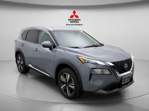 More photos of 2023 Nissan Rogue SL at Jidd Motors Mitsubishi, IL