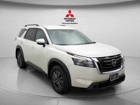 More photos of 2024 Nissan Pathfinder SV at Jidd Motors Mitsubishi, IL
