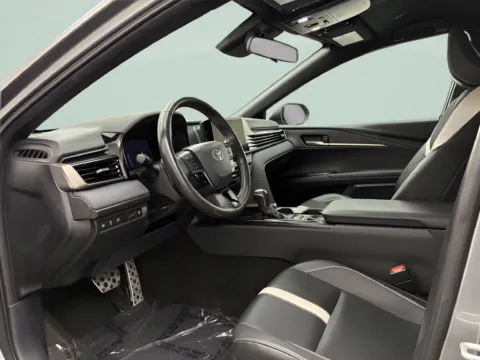 More photos of 2025 Toyota Camry SE at Jidd Motors Mitsubishi, IL