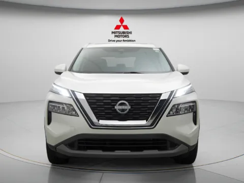 More photos of 2023 Nissan Rogue SV at Jidd Motors Mitsubishi, IL