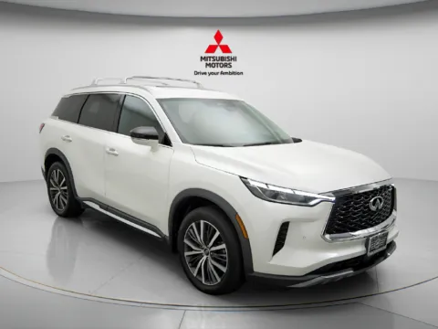 More photos of 2023 INFINITI QX60 Sensory at Jidd Motors Mitsubishi, IL