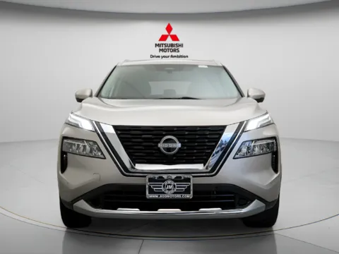 More photos of 2023 Nissan Rogue Platinum at Jidd Motors Mitsubishi, IL