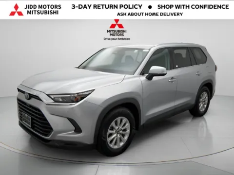 Photos of 2025 Toyota Grand Highlander XLE for sale in Des Plaines, IL at Jidd Motors Mitsubishi