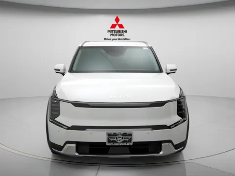 Another view of 2024 Kia EV9 Wind for sale in Des Plaines, IL at Jidd Motors Mitsubishi
