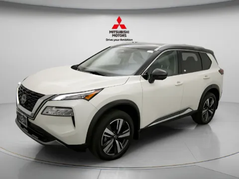 Another view of 2023 Nissan Rogue SL for sale in Des Plaines, IL at Jidd Motors Mitsubishi