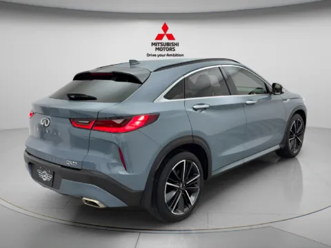 More photos of 2023 INFINITI QX55 LUXE at Jidd Motors Mitsubishi, IL