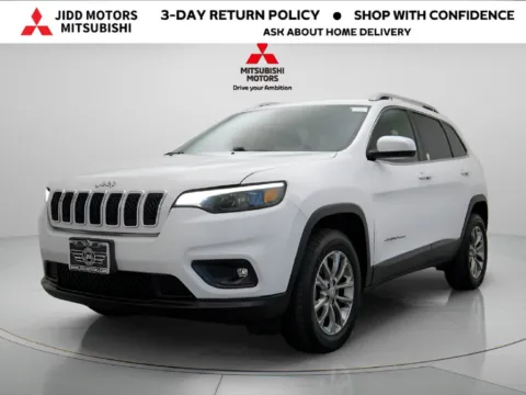 White 2019 Jeep Cherokee Latitude Plus for sale in Des Plaines, IL