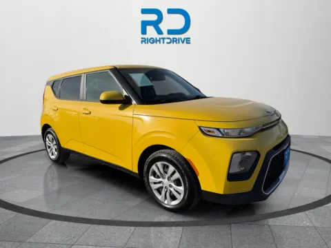 Yellow 2020 Kia Soul LX for sale in El Paso, TX