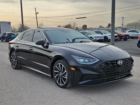 Black 2021 Hyundai Sonata Limited for sale in El Paso, TX