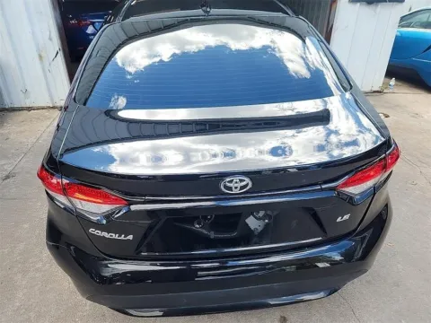 More photos of 2022 Toyota Corolla LE at RightDrive - 7320 Alameda, TX