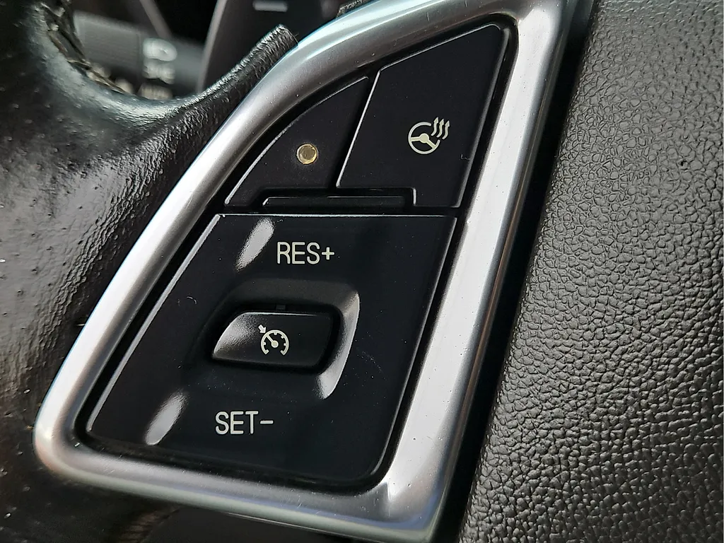 2020 Chevrolet Camaro 1LT - Photo 21