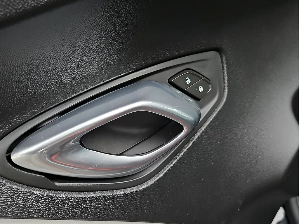 2020 Chevrolet Camaro 1LT - Photo 15