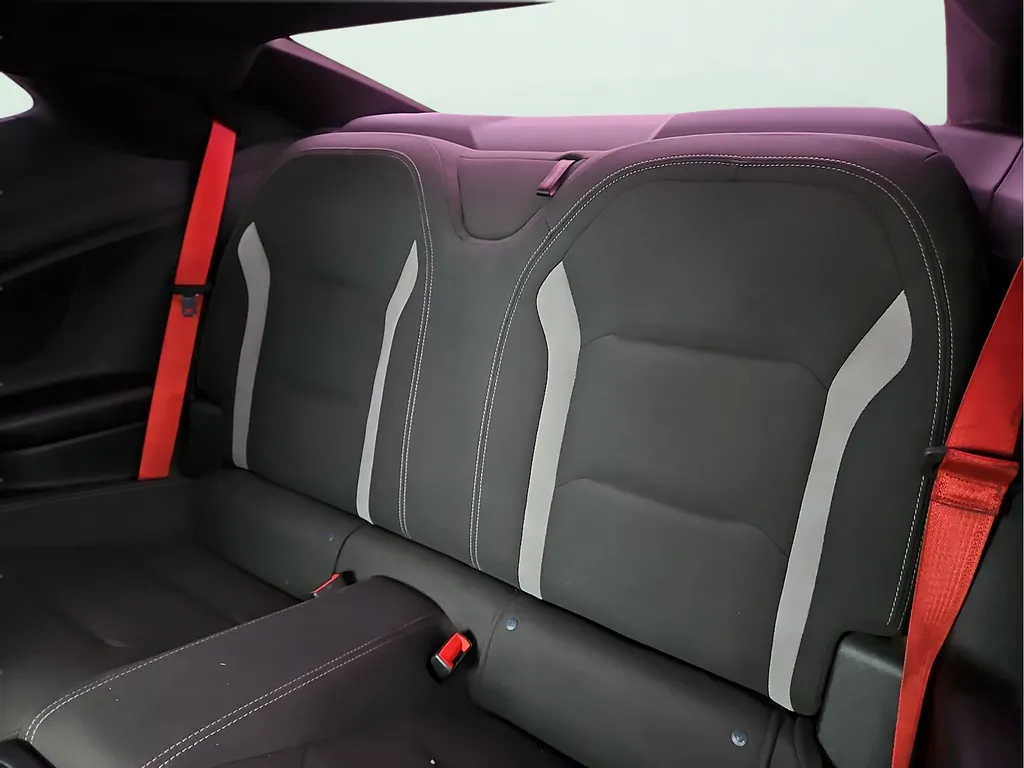 2020 Chevrolet Camaro 1LT - Photo 11