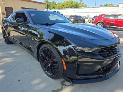 Another view of 2020 Chevrolet Camaro 1LT for sale in El Paso, TX at RightDrive - 7320 Alameda