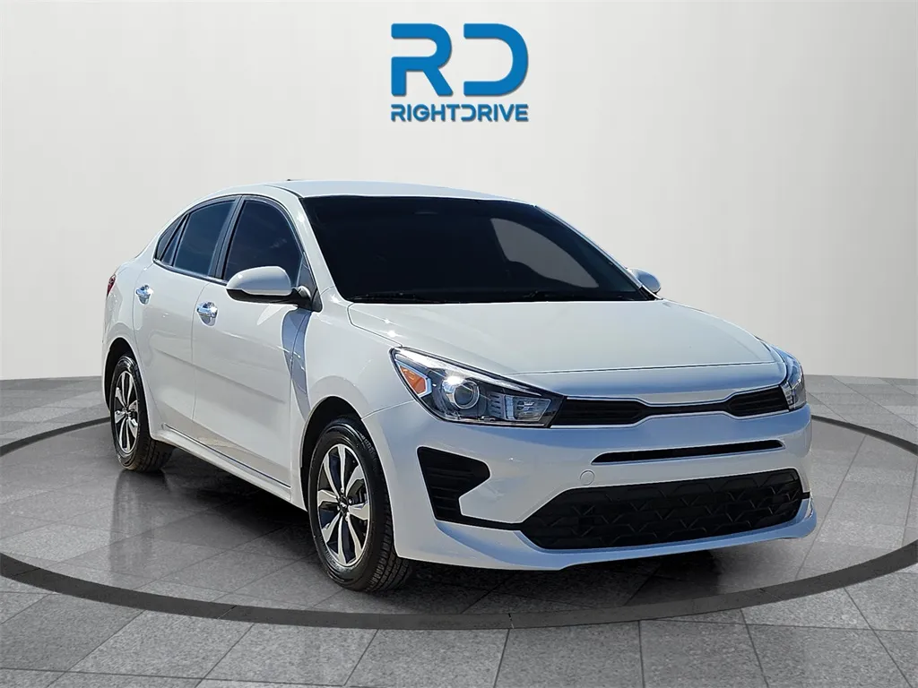 White 2022 Kia Rio S for sale in El Paso, TX
