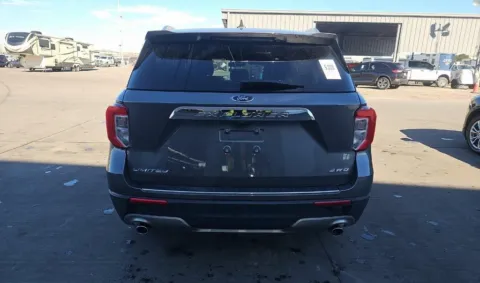 More photos of 2023 Ford Explorer Limited at RightDrive - 7320 Alameda, TX