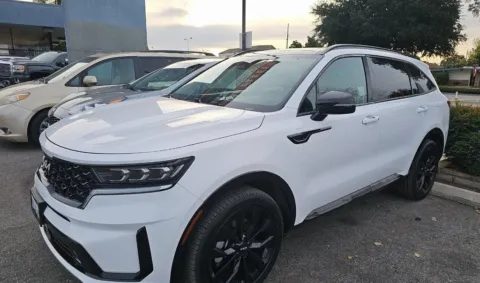 Photos of 2022 Kia Sorento SX for sale in El Paso, TX at RightDrive - 7320 Alameda