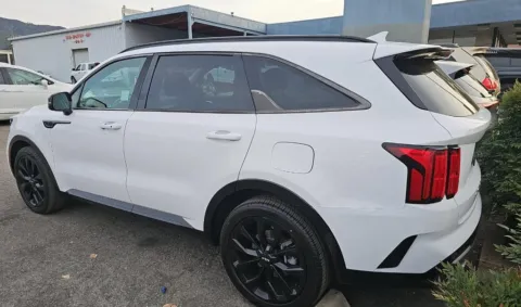 More photos of 2022 Kia Sorento SX at RightDrive - 7320 Alameda, TX