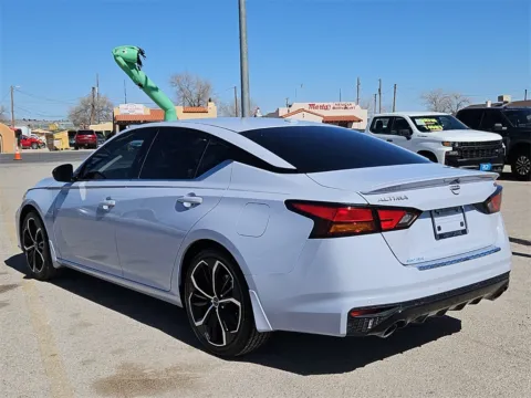 More photos of 2023 Nissan Altima 2.5 SR at RightDrive - 7320 Alameda, TX