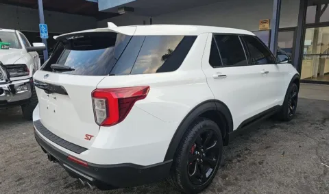 More photos of 2022 Ford Explorer ST at RightDrive - 7320 Alameda, TX