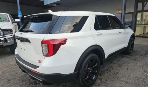 More photos of 2022 Ford Explorer ST at RightDrive - 7320 Alameda, TX