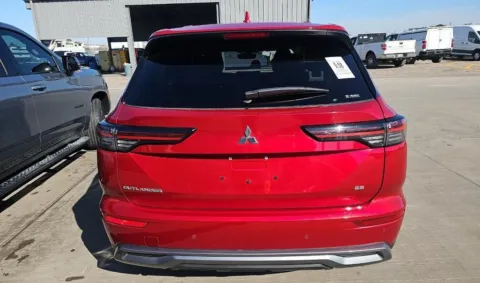 More photos of 2025 Mitsubishi Outlander SE at RightDrive - 7320 Alameda, TX