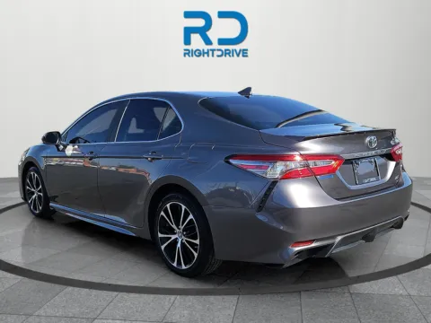 More photos of 2019 Toyota Camry SE at RightDrive - 7320 Alameda, TX